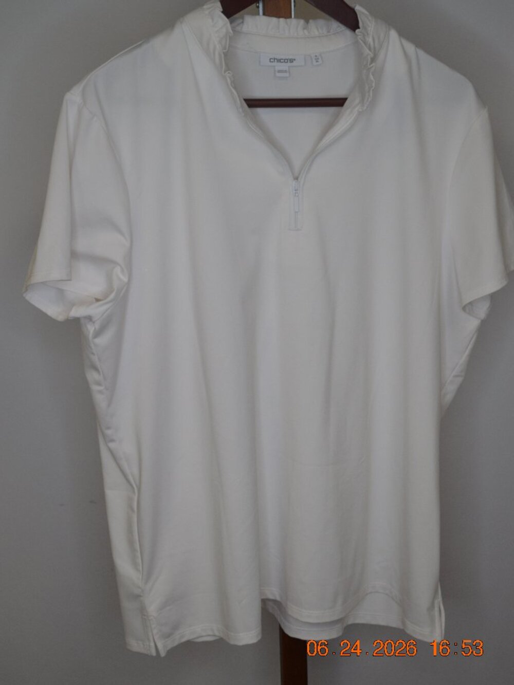 Chico’s Women’s Size 3 (US XL) White Collared Sport Zip Ruffle Top